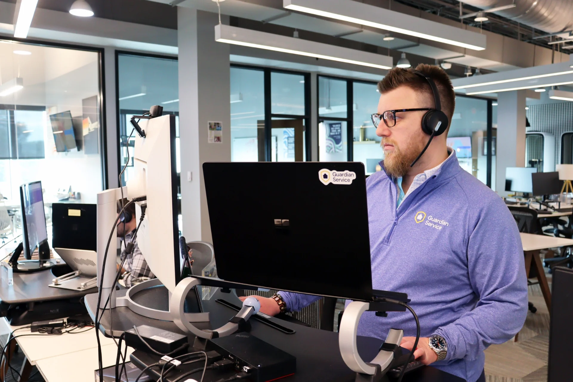 Guardian Service agent assisting member